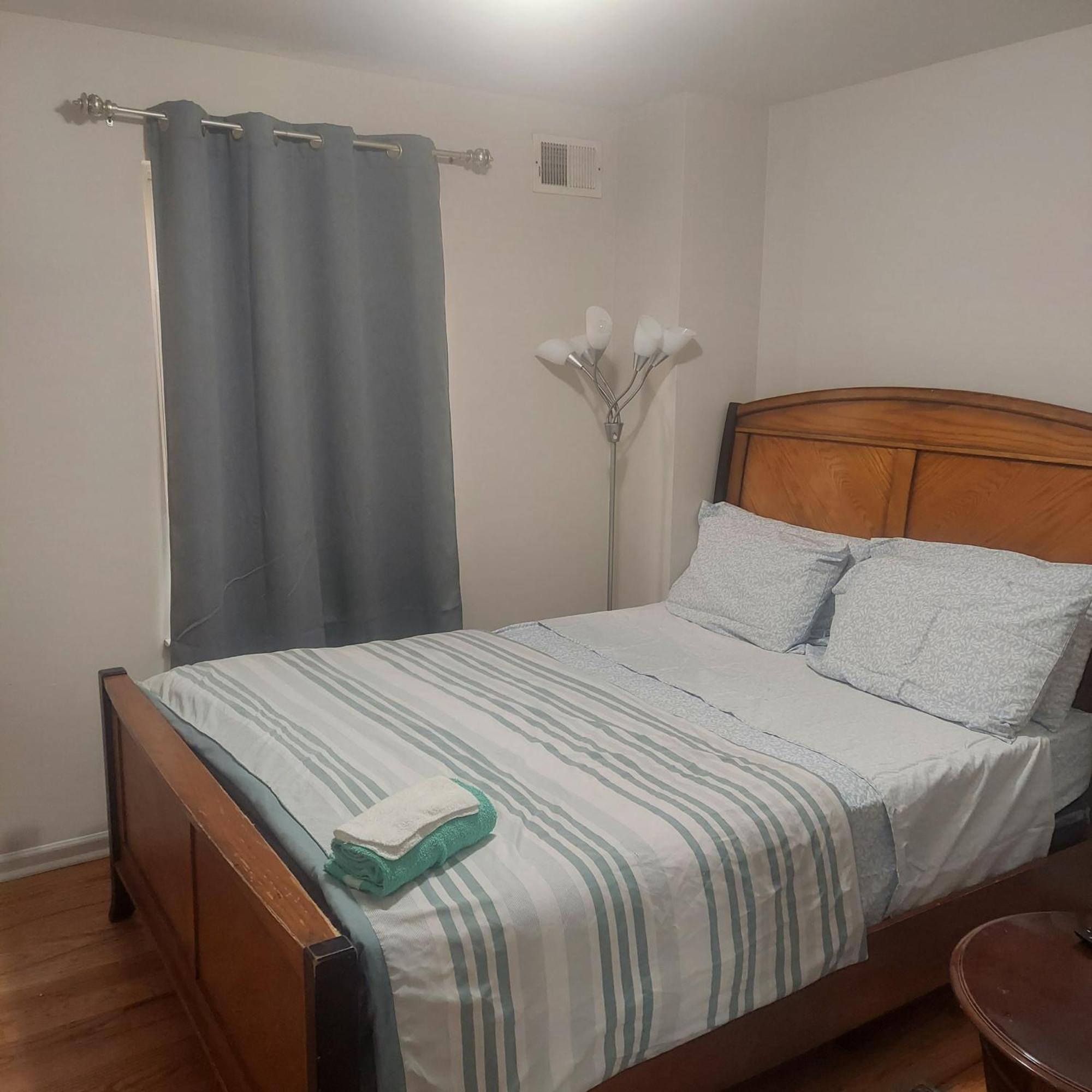 Cosy Bedroom 12mins To Airport Prudential Njit Umdj Penn Station Homestay